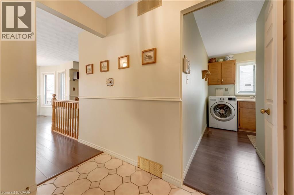 11 Darlington Place, Kitchener, Ontario  N2A 3M3 - Photo 6 - 40818883