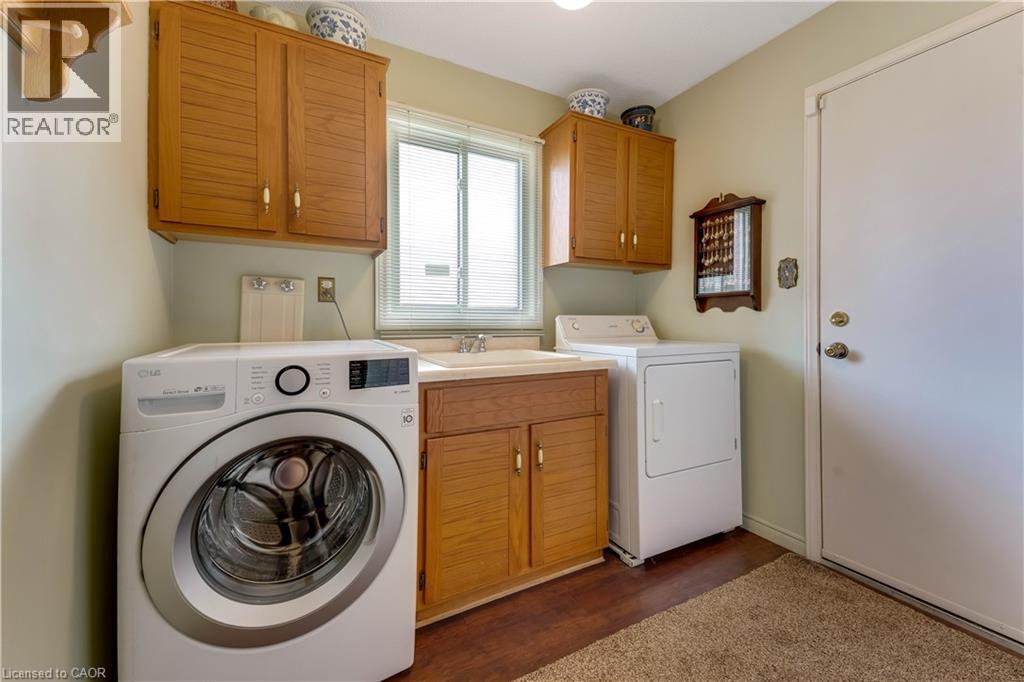 11 Darlington Place, Kitchener, Ontario  N2A 3M3 - Photo 7 - 40818883