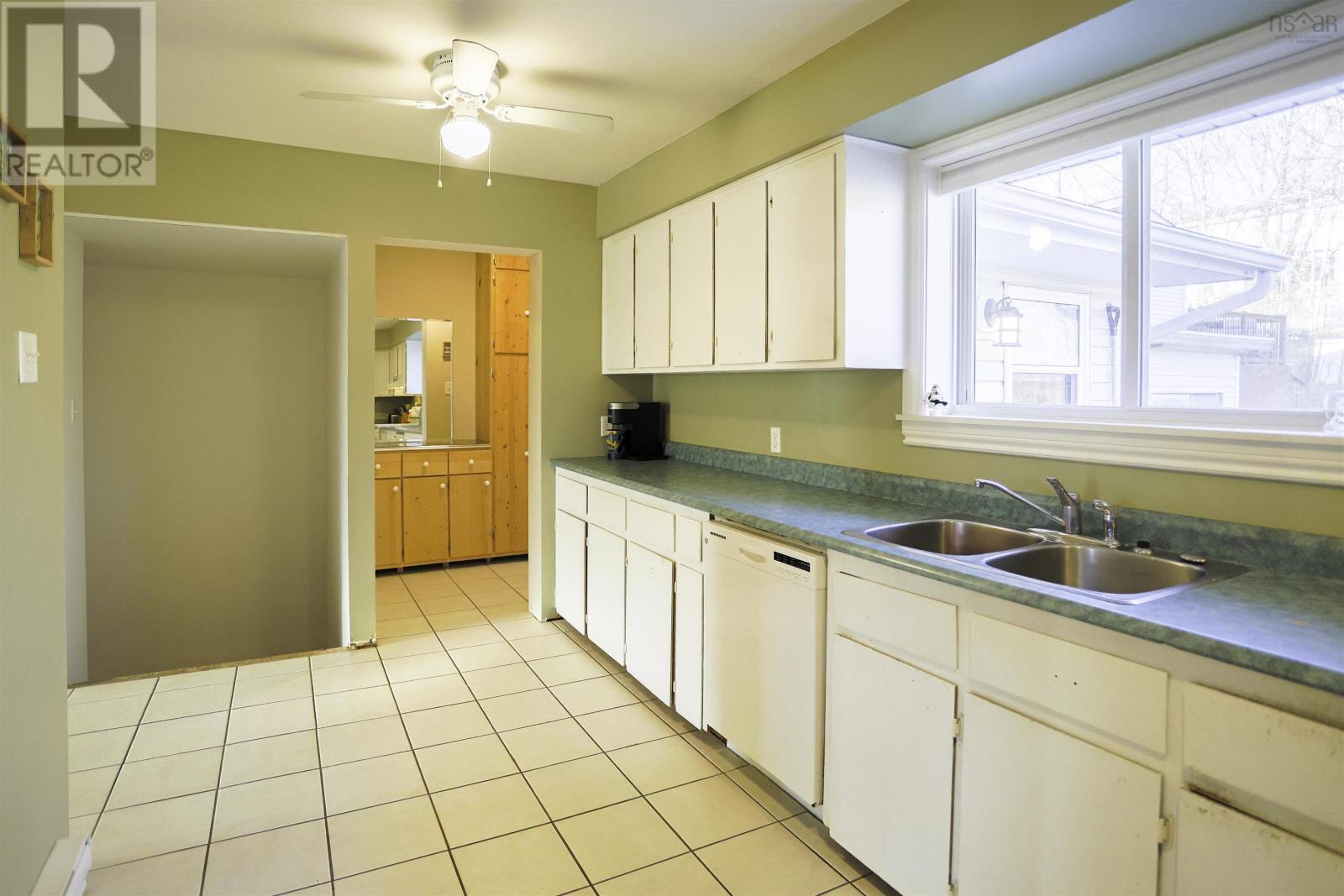 33 Micmac Drive, Dartmouth, Nova Scotia B2X 2H4 - Photo 11 - 202605530