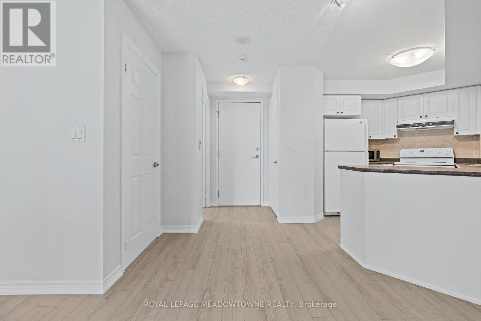 1030 - 3888 Duke Of York Boulevard, Mississauga, Ontario  L5B 4P5 - Photo 13 - W13071370
