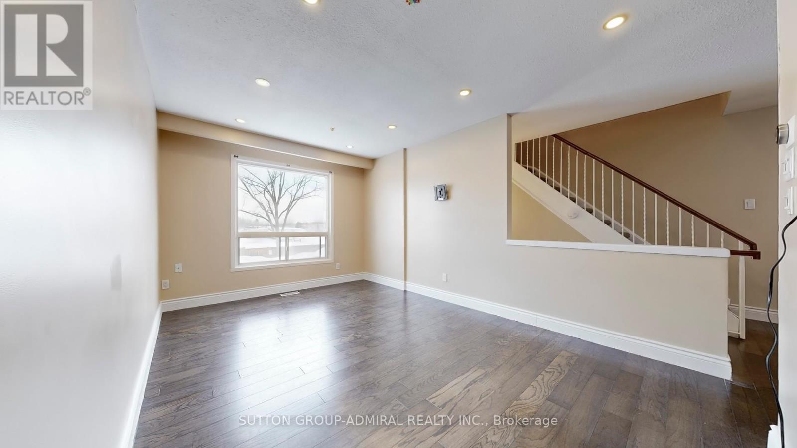 8 - 64 Bronte Street S, Milton, Ontario  L9T 1Y8 - Photo 5 - W12814572