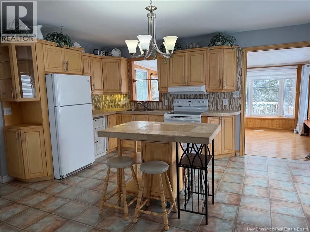 4 DubÉ Street, Edmundston, New Brunswick  E3V 2G2 - Photo 8 - NB136420