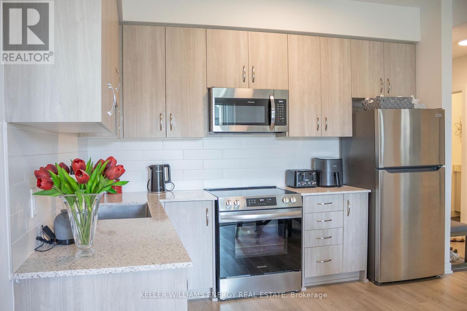 217 - 385 Arctic Red Drive, Oshawa (Windfields), Ontario  L1L 0W9 - Photo 10 - E13088598
