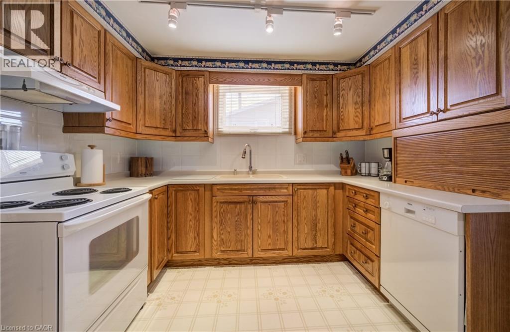 51 Underhill Crescent, Kitchener, Ontario  N2A 2S7 - Photo 12 - 40827151