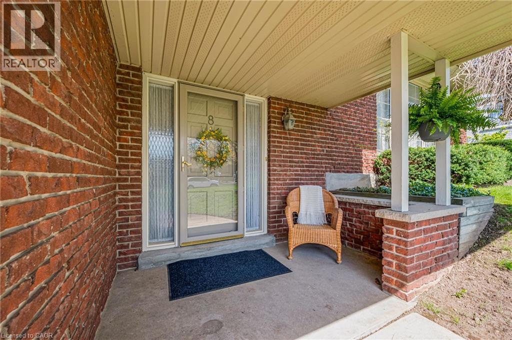 8 Crestwood Drive, Cambridge, Ontario  N1S 3N9 - Photo 4 - 40819433