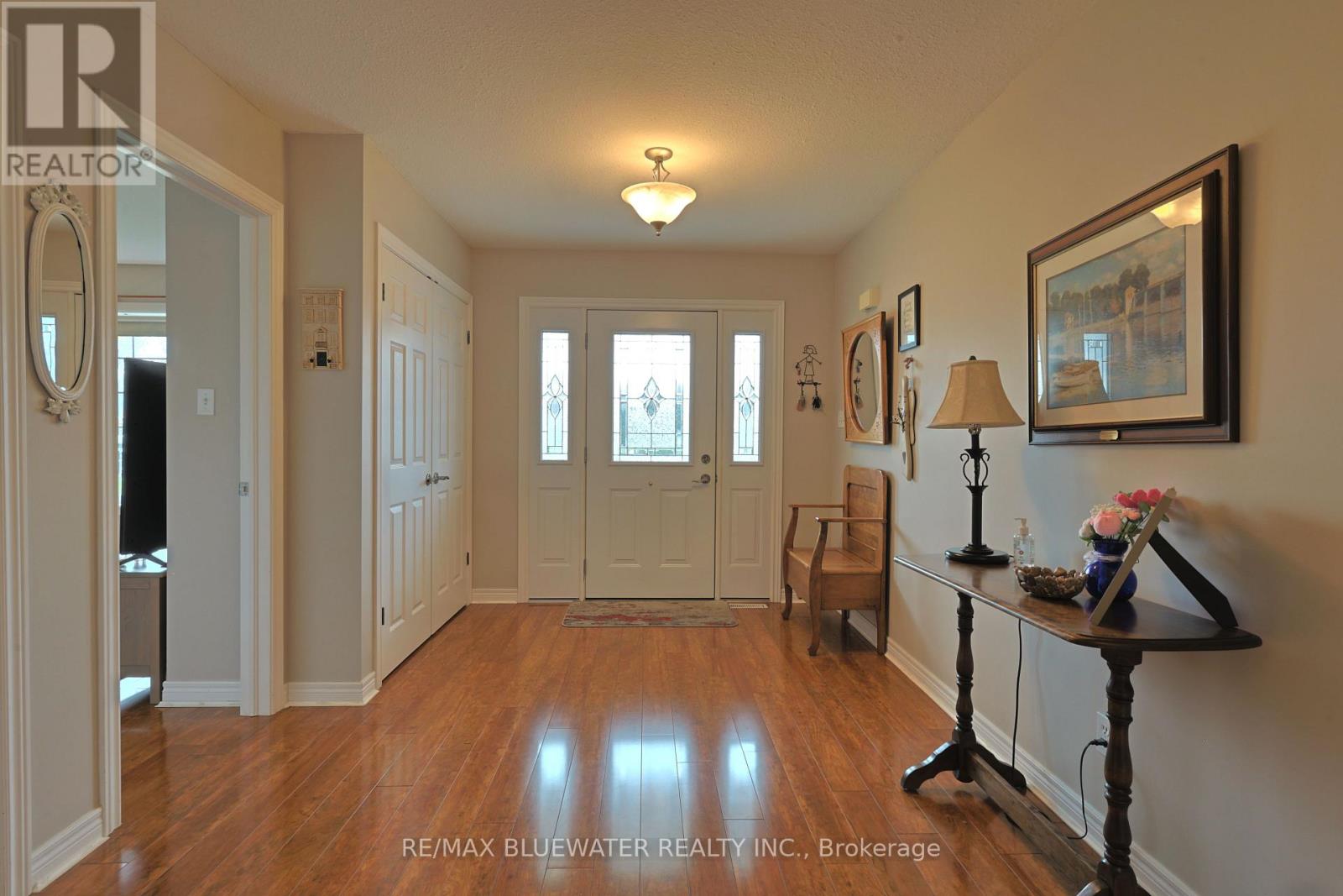 363 Shannon Boulevard, South Huron (Stephen), Ontario  N0M 1T0 - Photo 8 - X13088520