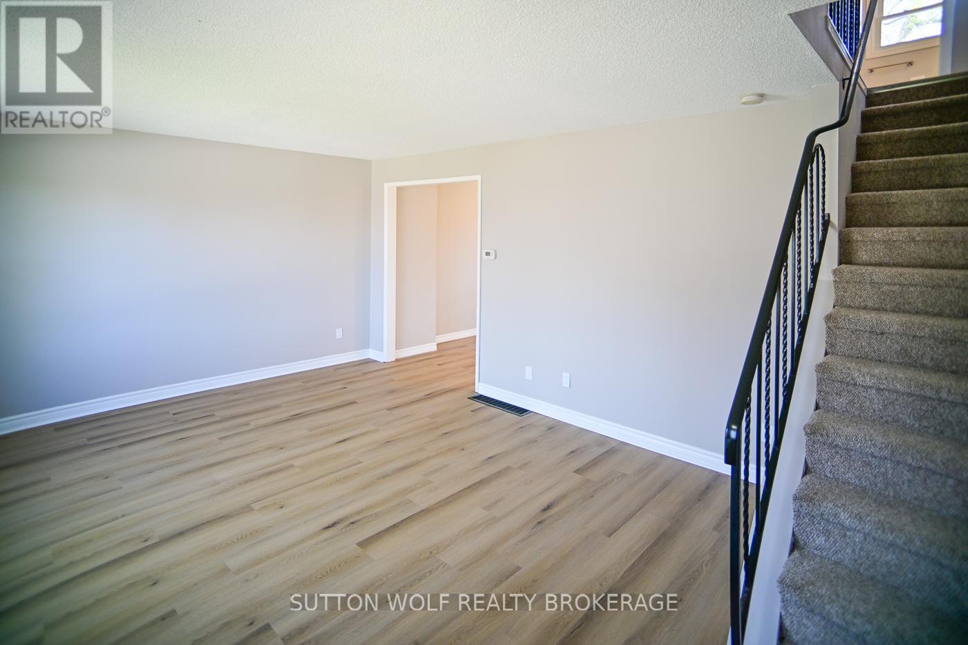 190 Southfield Drive, Strathroy-Caradoc, Ontario  N7G 3V4 - Photo 2 - X13088582