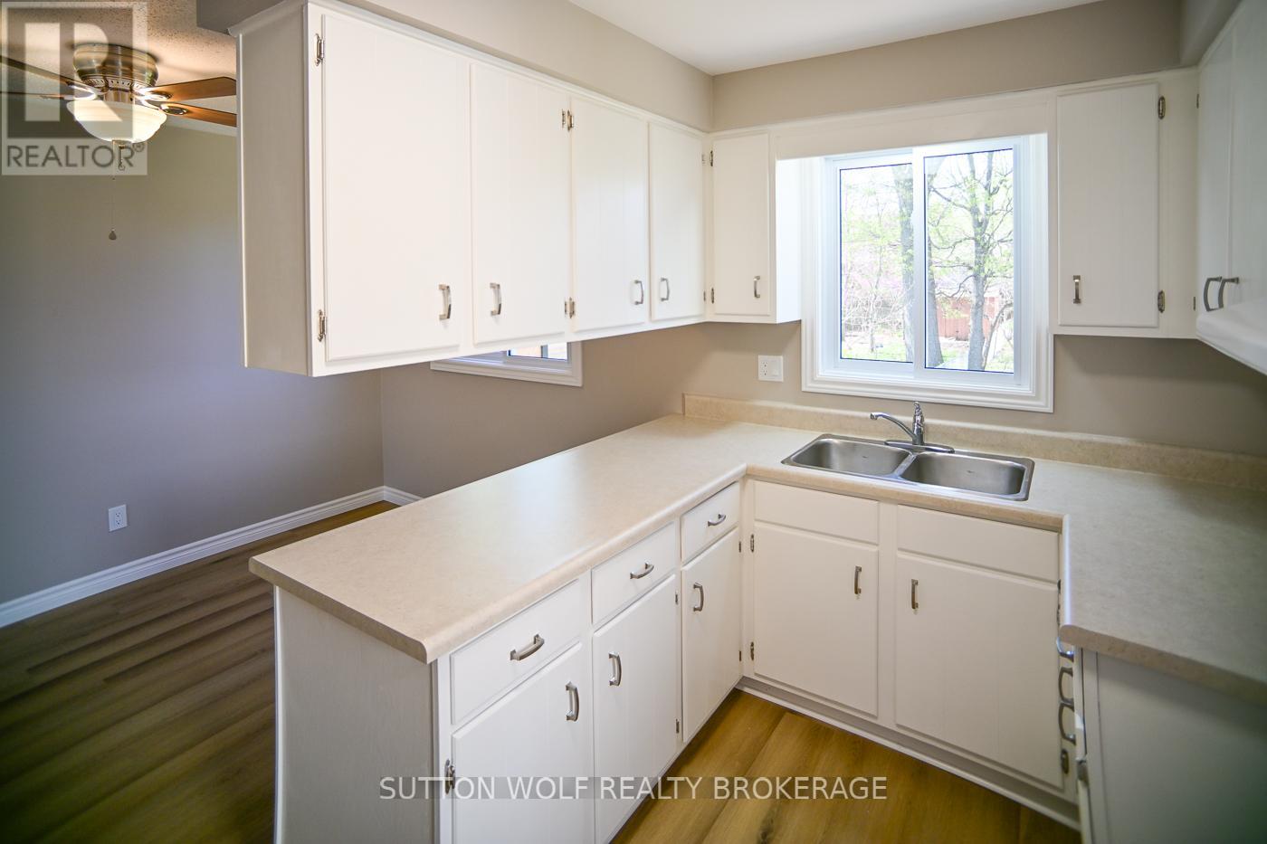 190 Southfield Drive, Strathroy-Caradoc, Ontario  N7G 3V4 - Photo 7 - X13088582