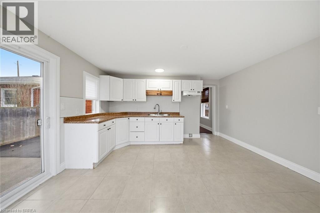 188 Grand River Avenue, Brantford, Ontario  N3T 4X9 - Photo 6 - 40826956