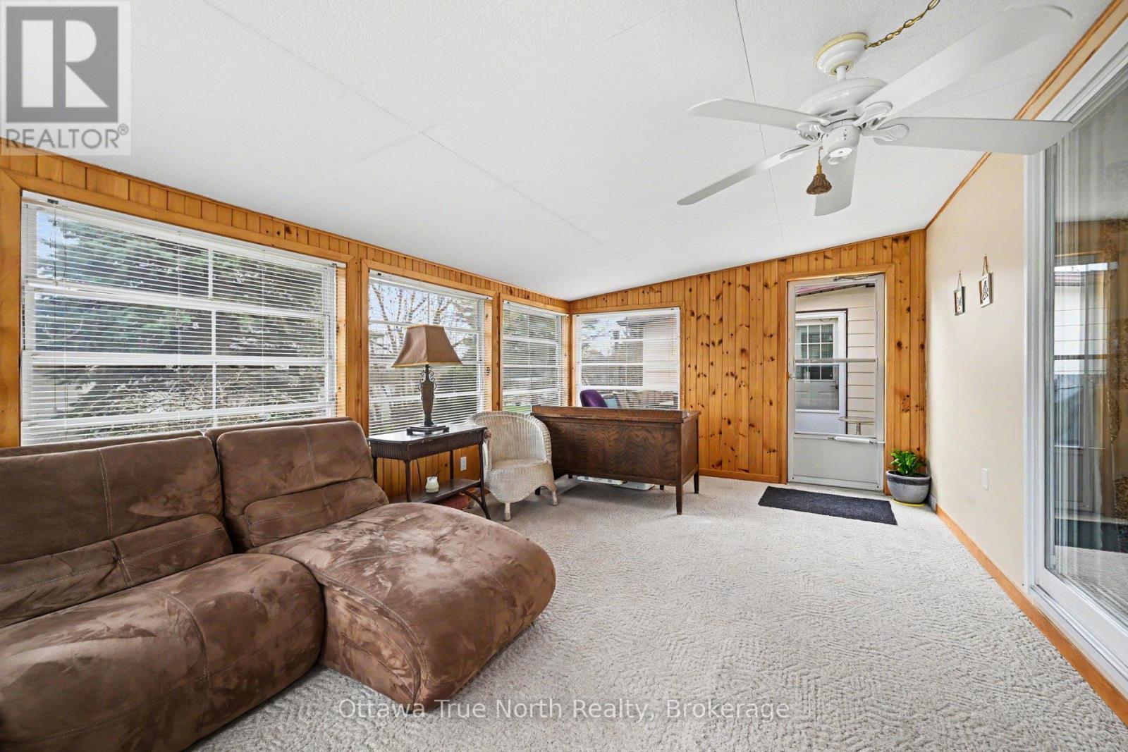 15 Hardwood Lane, Mcnab/braeside, Ontario  K0A 3L0 - Photo 11 - X13088538