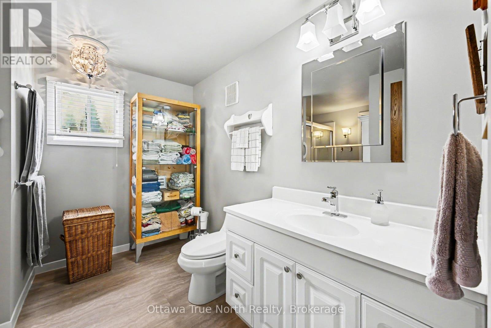 15 Hardwood Lane, Mcnab/braeside, Ontario  K0A 3L0 - Photo 16 - X13088538