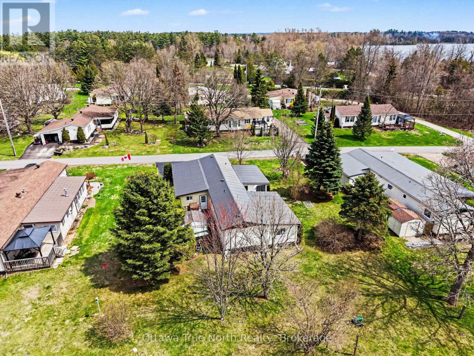 15 Hardwood Lane, Mcnab/braeside, Ontario  K0A 3L0 - Photo 23 - X13088538