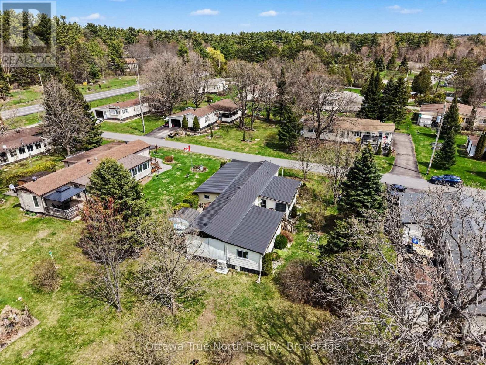 15 Hardwood Lane, Mcnab/braeside, Ontario  K0A 3L0 - Photo 24 - X13088538