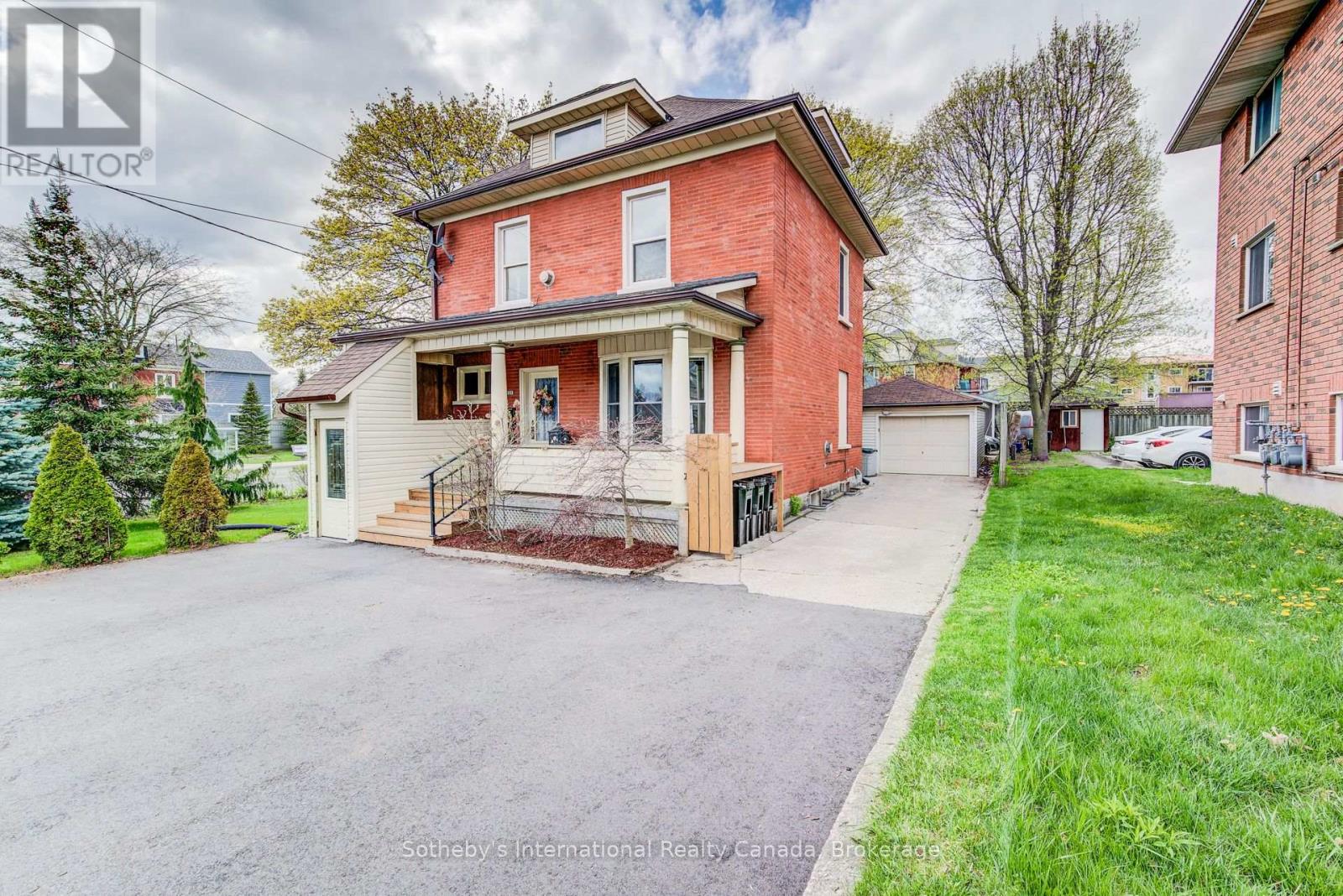 306 Guelph Street, Kitchener, Ontario  N2H 5X3 - Photo 3 - X13088416