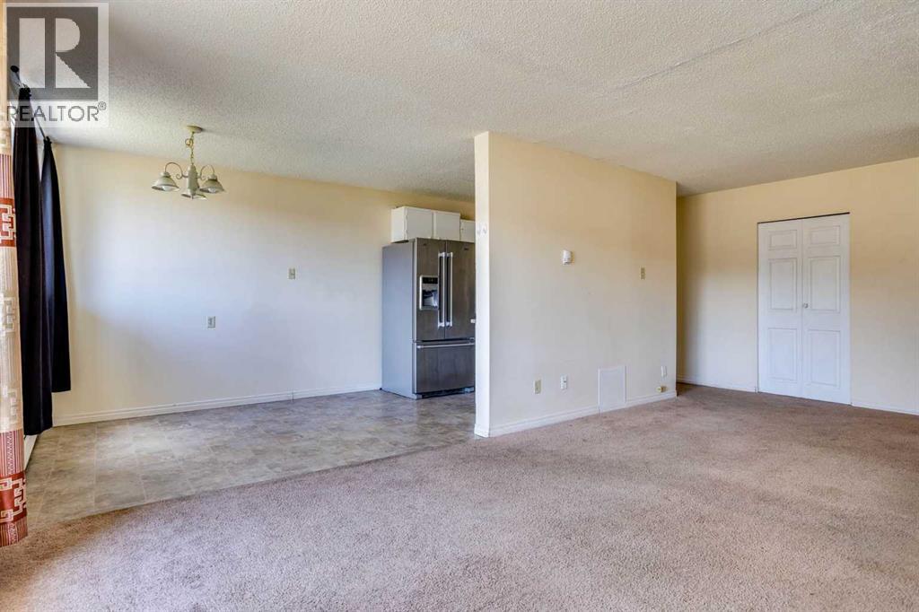 9, 11 Clearwater Crescent, Fort Mcmurray, Alberta  T9H 2B7 - Photo 7 - A2308289