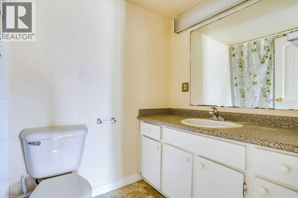 9, 11 Clearwater Crescent, Fort Mcmurray, Alberta  T9H 2B7 - Photo 21 - A2308289
