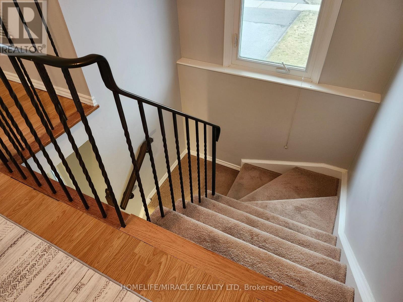 6149 Starfield Crescent, Mississauga, Ontario  L5N 1X2 - Photo 23 - W12906086