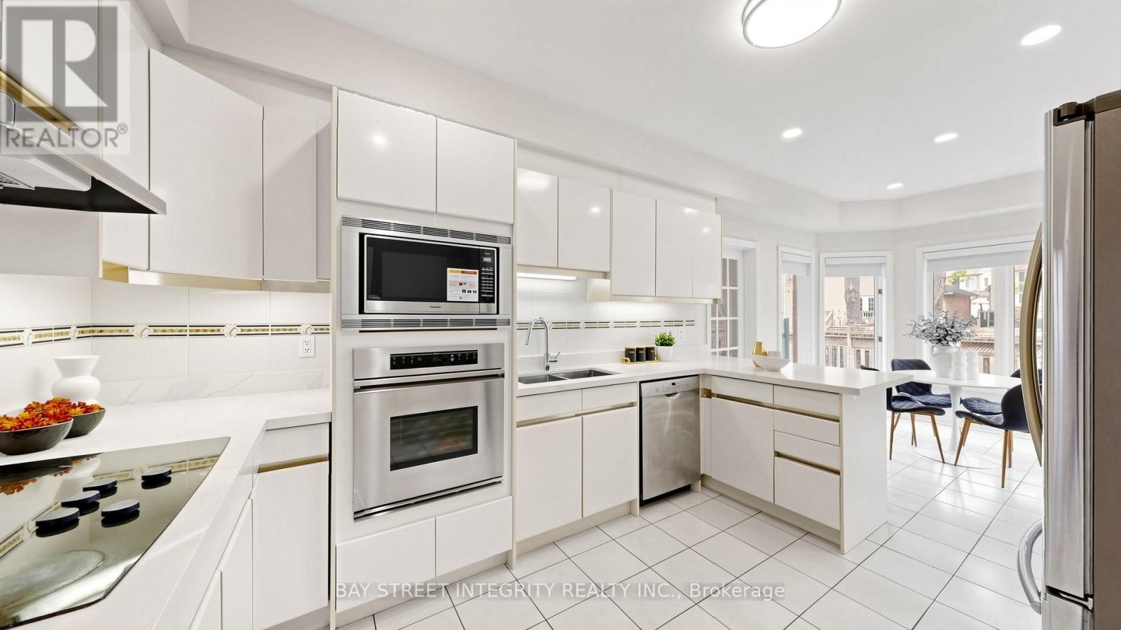 280 Kingsdale Avenue, Toronto, Ontario  M2N 3X4 - Photo 10 - C13088476