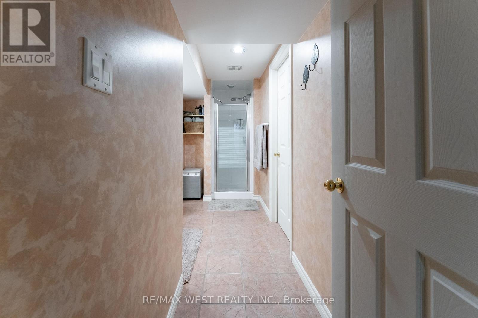 46 Orchard View Boulevard, Oshawa, Ontario  L1G 3N7 - Photo 14 - E13088464