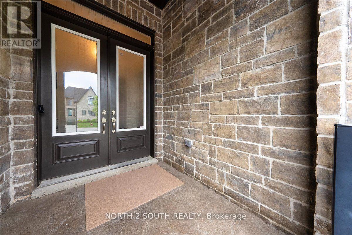 115 Arten Avenue, Richmond Hill, Ontario  L4C 9Y3 - Photo 5 - N13088480