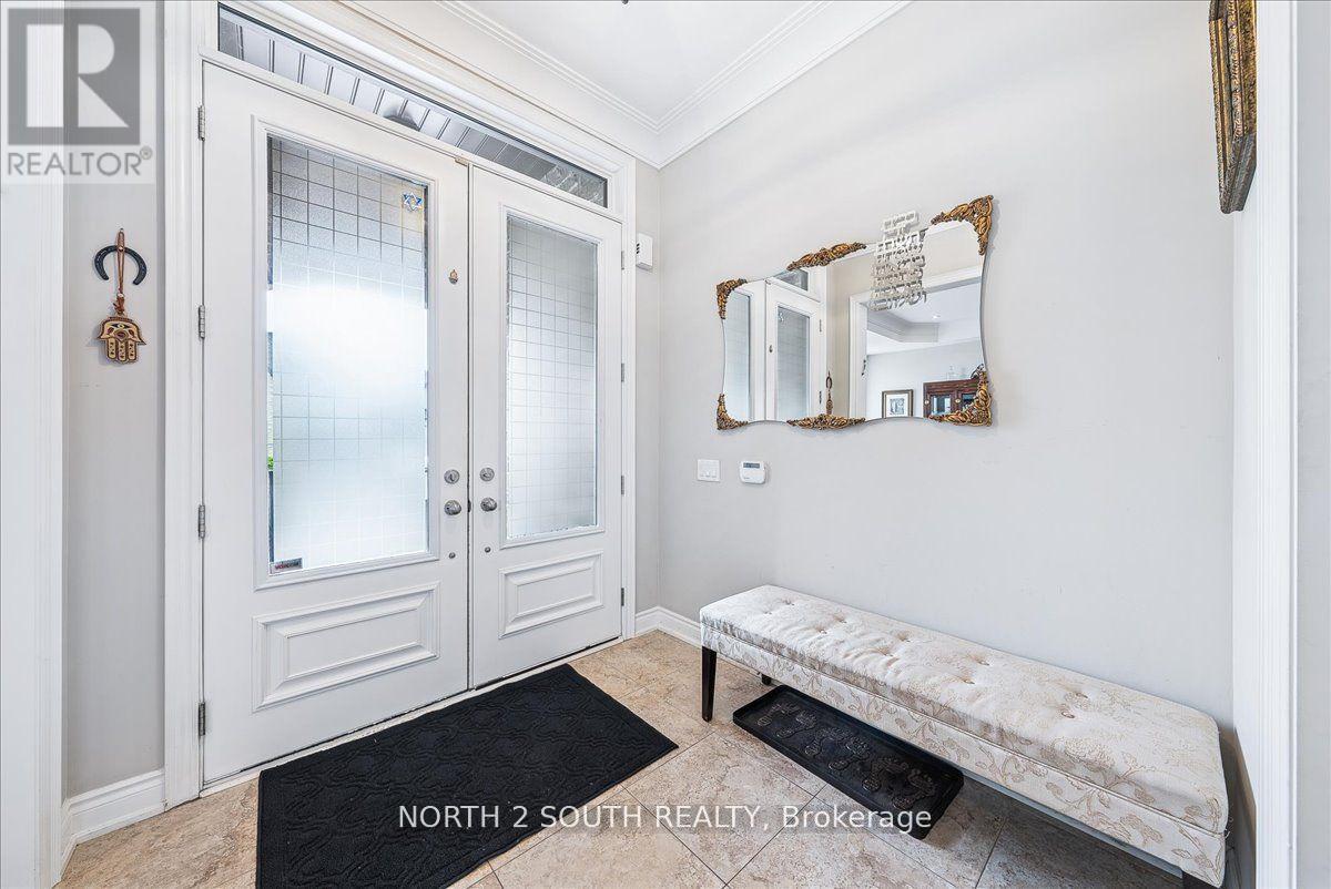 115 Arten Avenue, Richmond Hill, Ontario  L4C 9Y3 - Photo 6 - N13088480