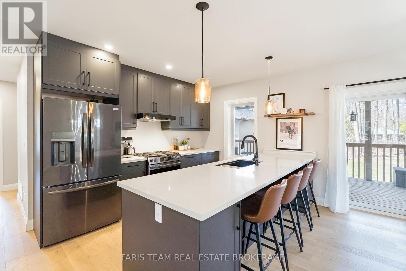 6 Fairlawn Grove, Tiny, Ontario  L9M 0B5 - Photo 4 - S13088470