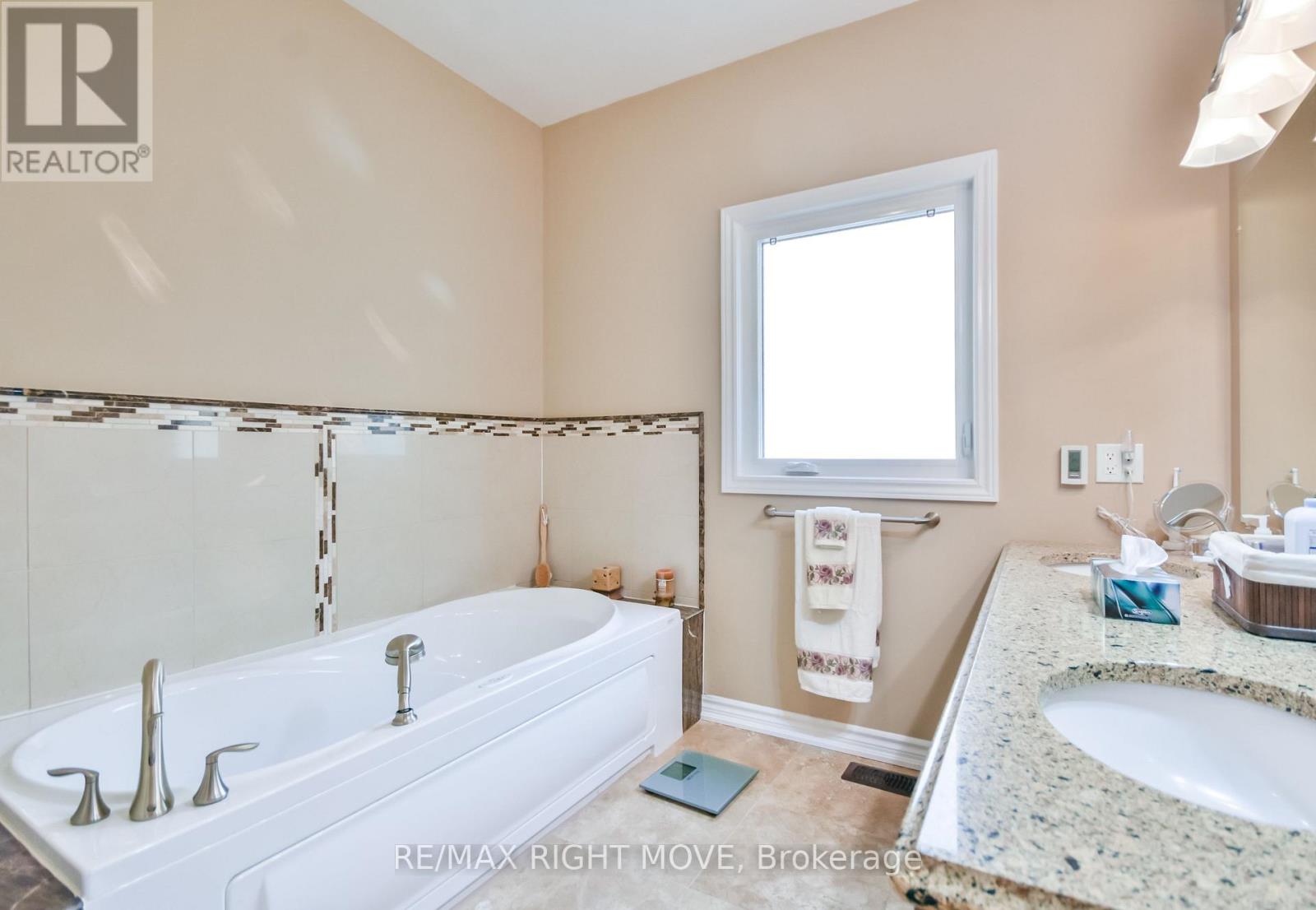 1756 Bay Park Road, Severn, Ontario  L3V 0V7 - Photo 22 - S13088594