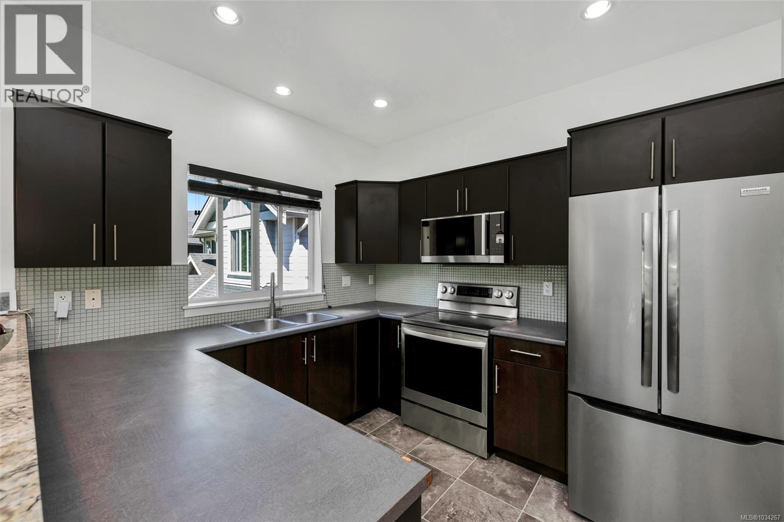 1191 Parkdale Creek Gdns, Langford, British Columbia  V9B 4G9 - Photo 4 - 1034267