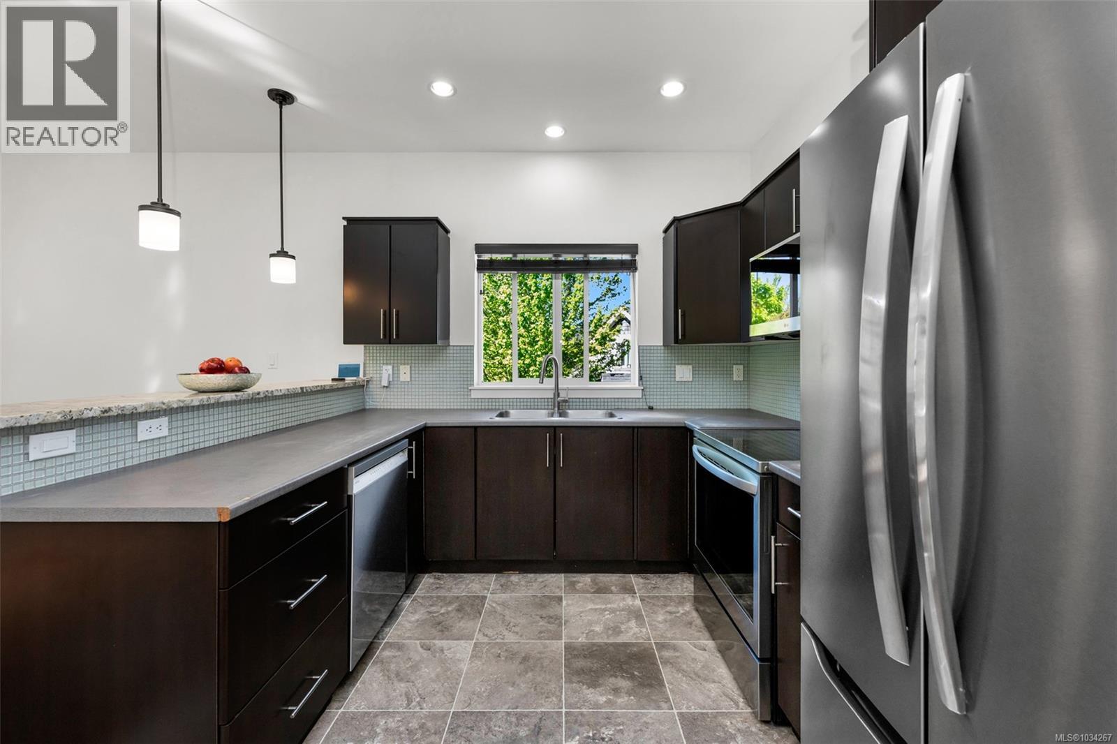 1191 Parkdale Creek Gdns, Langford, British Columbia  V9B 4G9 - Photo 5 - 1034267