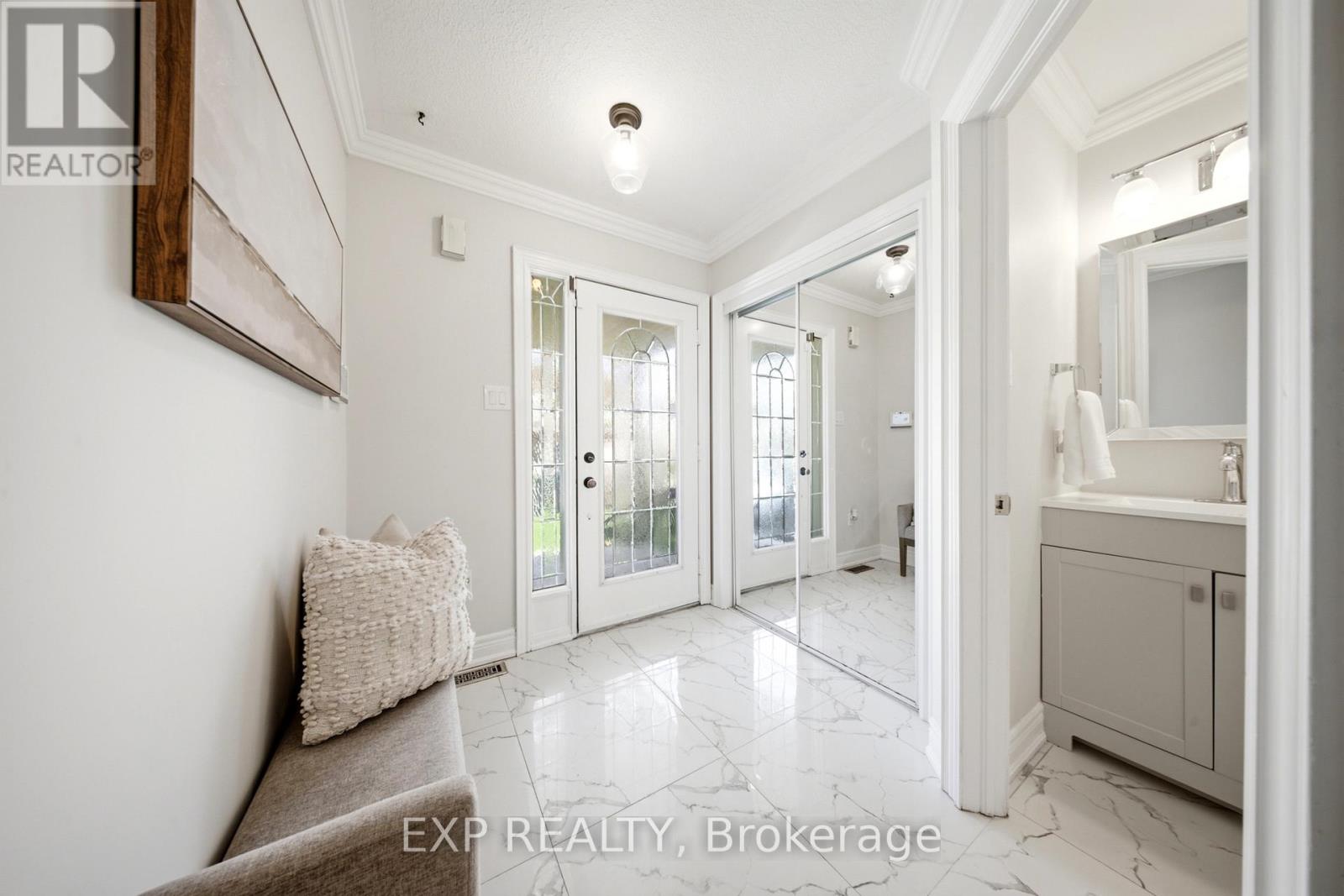 1011 Donnelly Street, Milton, Ontario  L9T 0A1 - Photo 2 - W13088430
