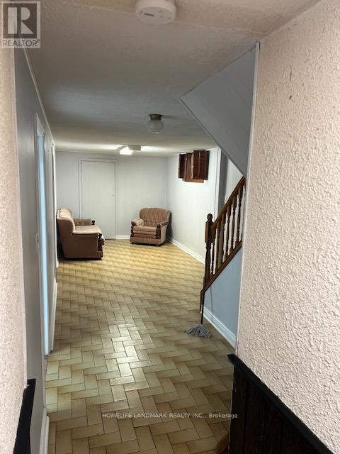 Lower Level - 1216 Shamir Crescent, Mississauga, Ontario  L5C 1L1 - Photo 11 - W13088536