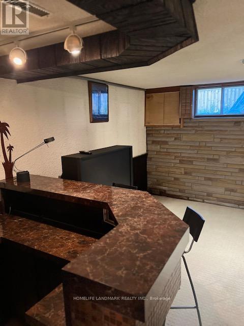 Lower Level - 1216 Shamir Crescent, Mississauga, Ontario  L5C 1L1 - Photo 6 - W13088536