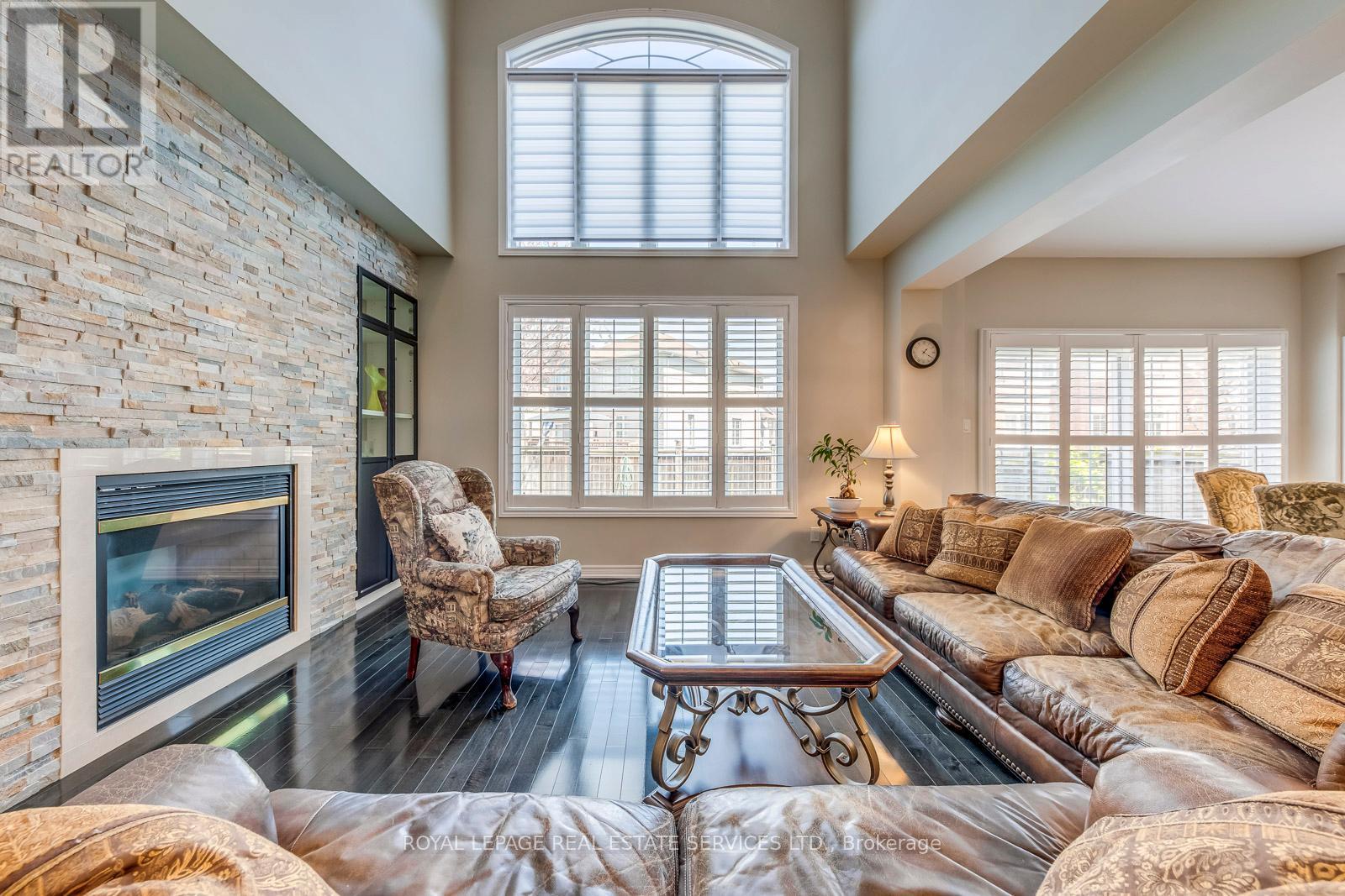 431 Burloak Drive, Oakville, Ontario  L6L 6W8 - Photo 12 - W13088550