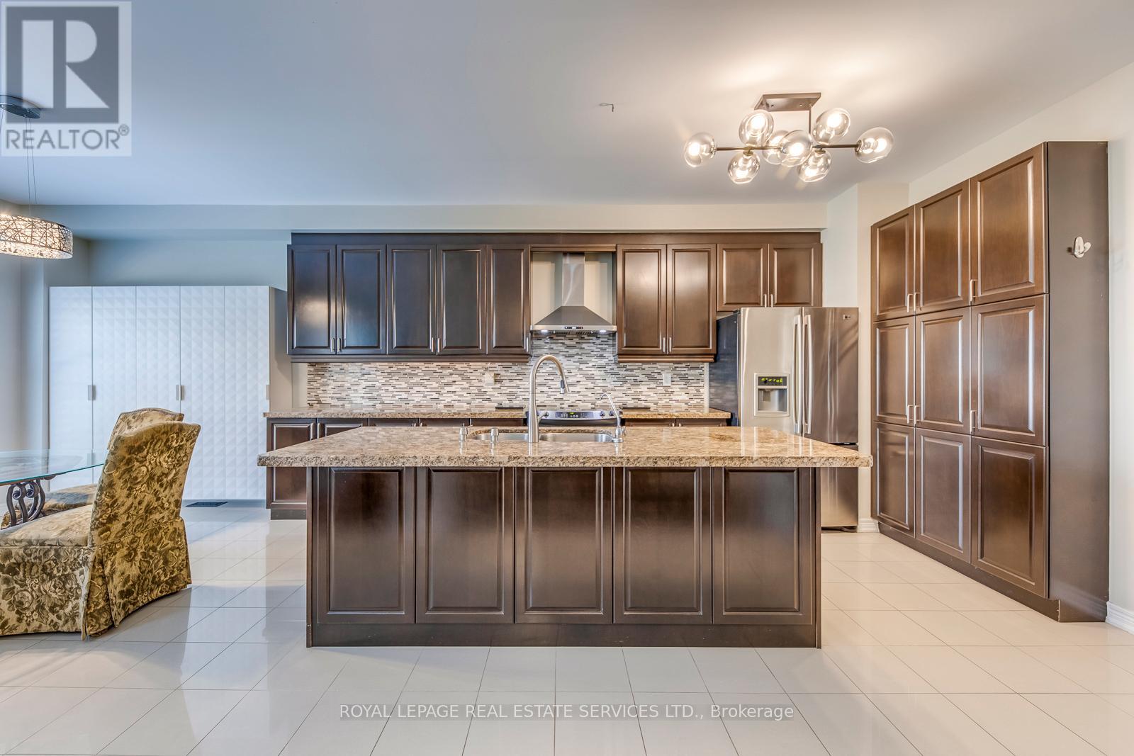431 Burloak Drive, Oakville, Ontario  L6L 6W8 - Photo 18 - W13088550