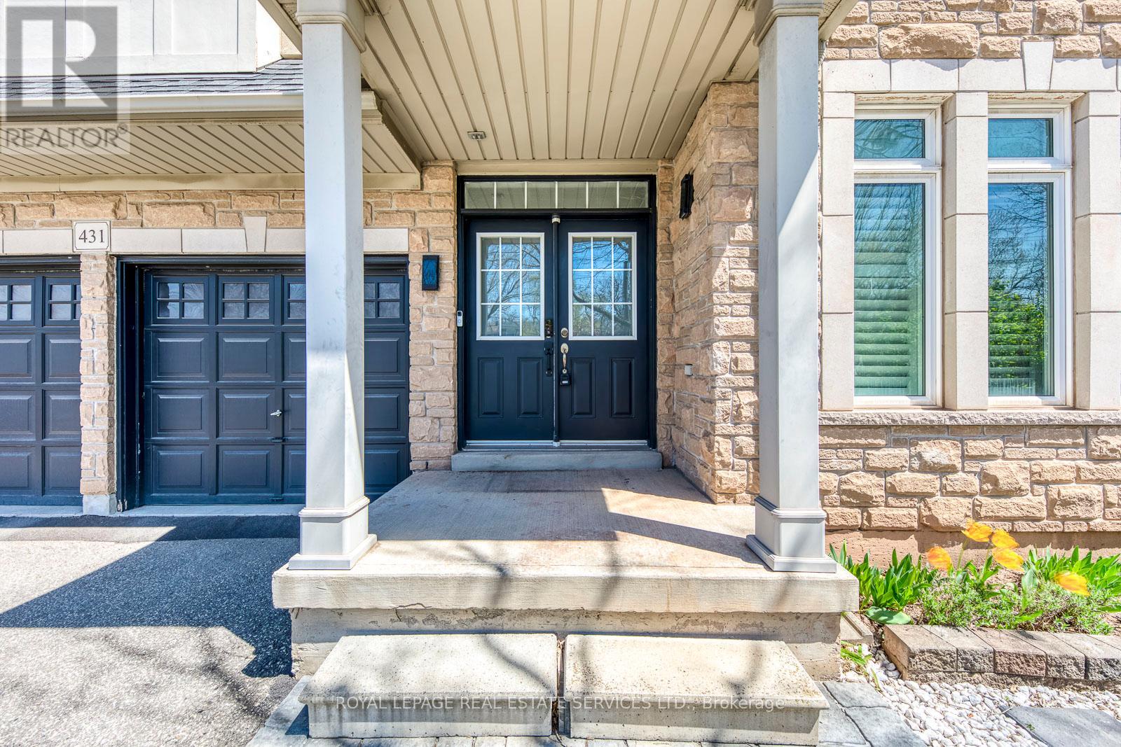 431 Burloak Drive, Oakville, Ontario  L6L 6W8 - Photo 3 - W13088550