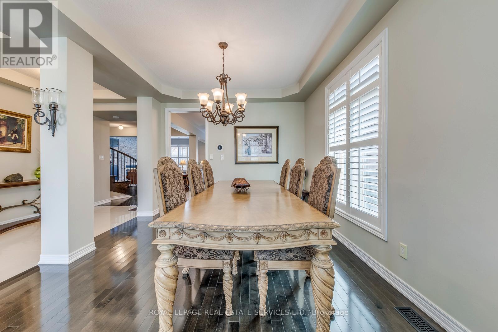 431 Burloak Drive, Oakville, Ontario  L6L 6W8 - Photo 7 - W13088550