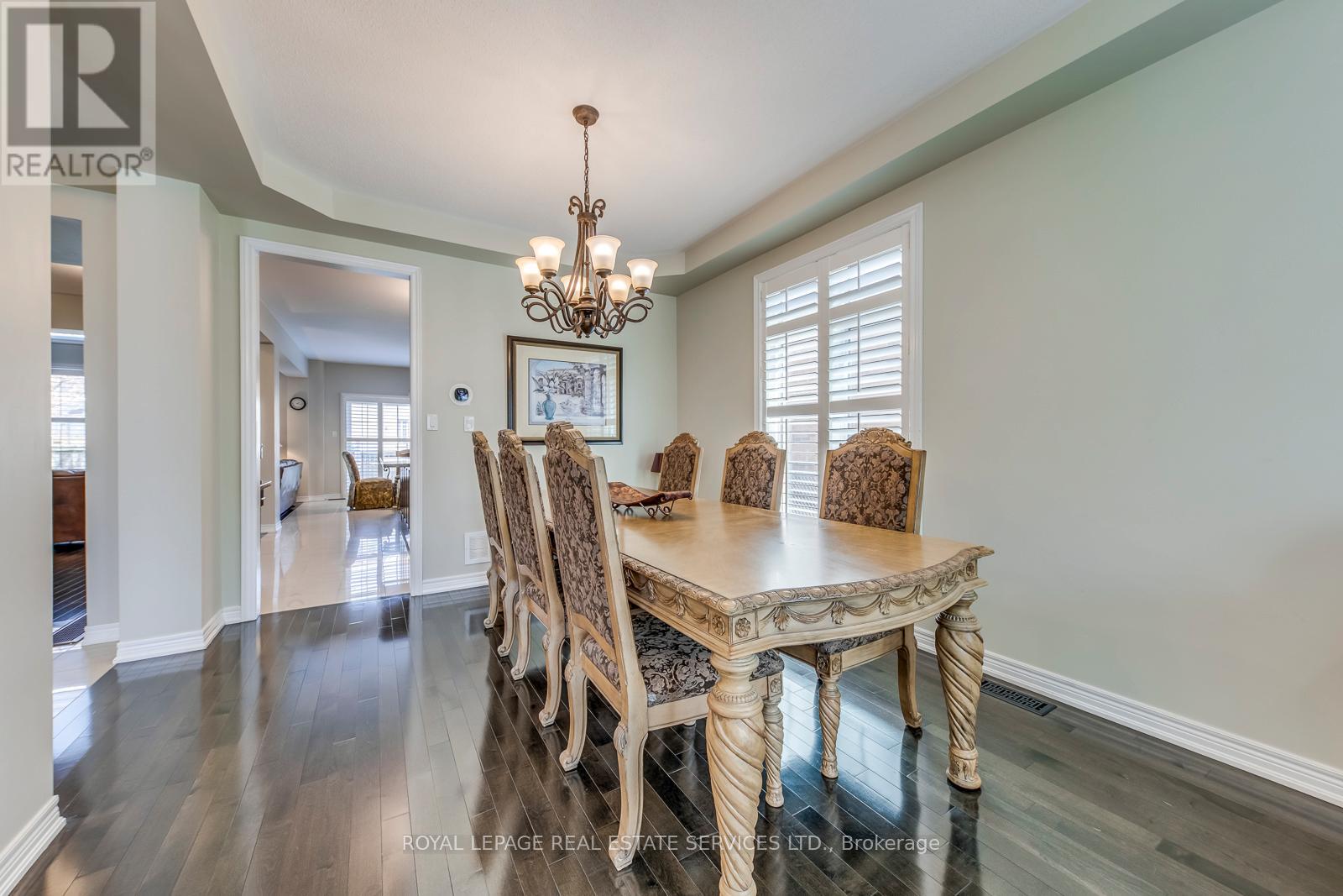 431 Burloak Drive, Oakville, Ontario  L6L 6W8 - Photo 8 - W13088550