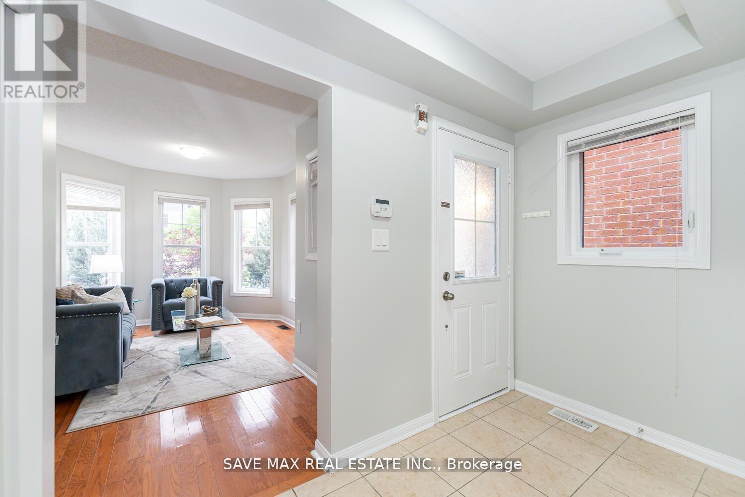 36 Bevington Road, Brampton, Ontario  L7A 0R9 - Photo 4 - W13088568