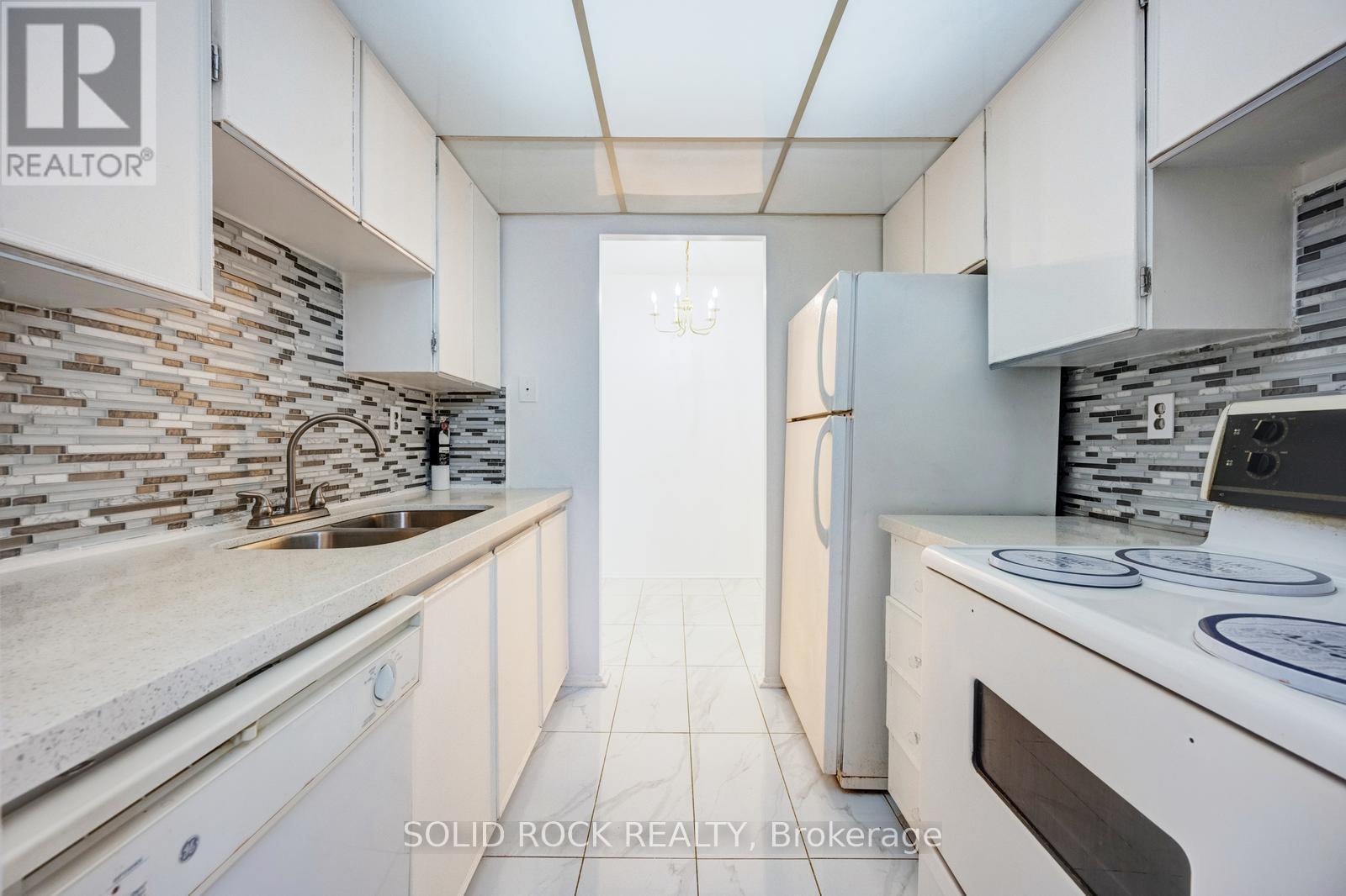 610 - 4 Lisa Street, Brampton, Ontario  L6T 4B6 - Photo 12 - W13088590