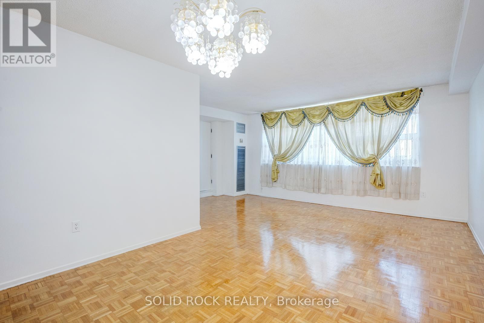 610 - 4 Lisa Street, Brampton, Ontario  L6T 4B6 - Photo 7 - W13088590