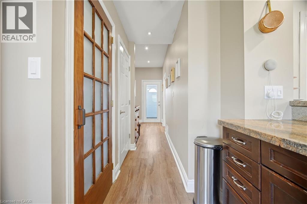83 Province Street N, Hamilton, Ontario  L8H 4H5 - Photo 34 - 40827364