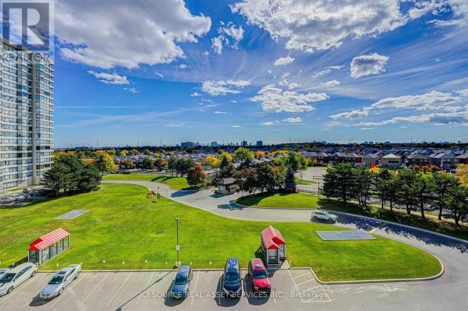 611 - 330 ALTON TOWERS CIRCLE, Toronto, Ontario