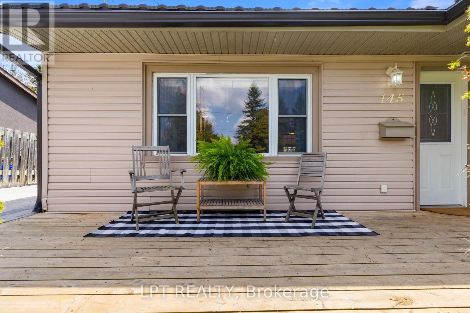 145 Silas Boulevard, Georgina, Ontario  L4P 2K2 - Photo 5 - N13082740