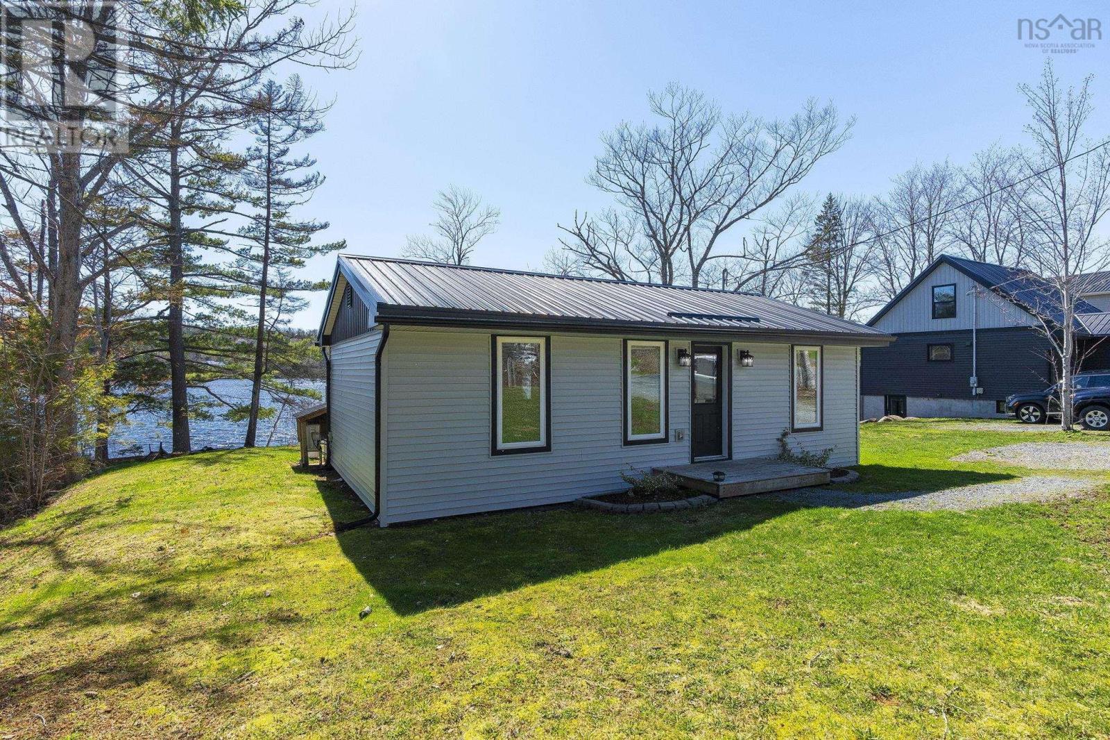 1392 Beaverbank Road, Beaver Bank, Nova Scotia  B4G 1E8 - Photo 3 - 202609809