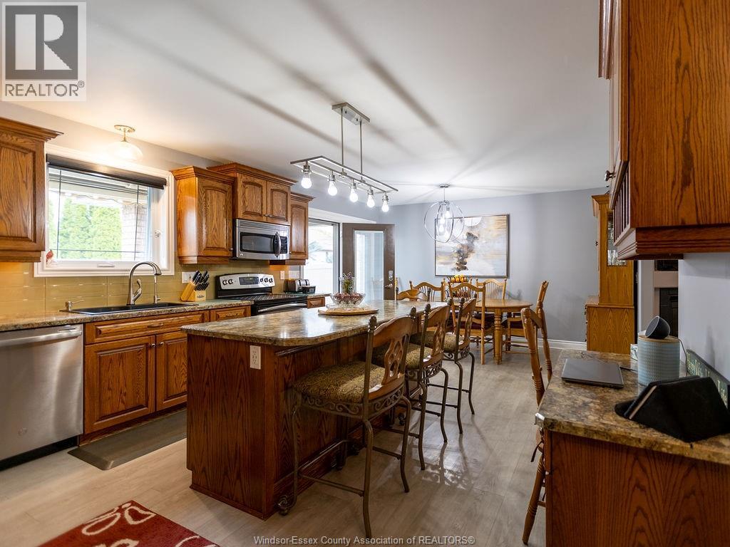 898 Southwood Drive, Lakeshore, Ontario  N8L 1G2 - Photo 10 - 26010189