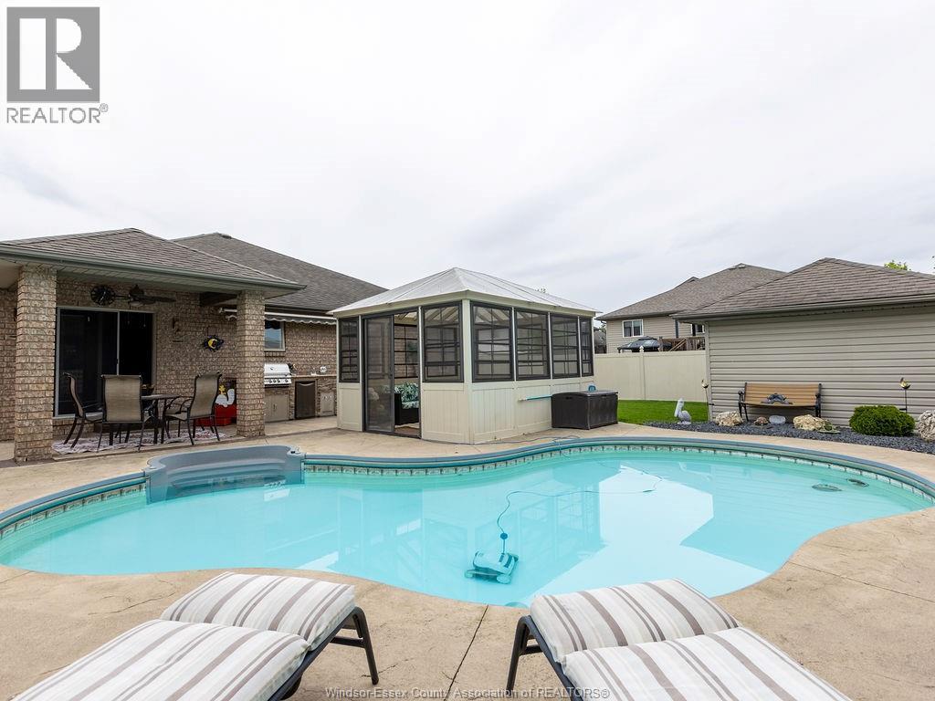 898 Southwood Drive, Lakeshore, Ontario  N8L 1G2 - Photo 38 - 26010189