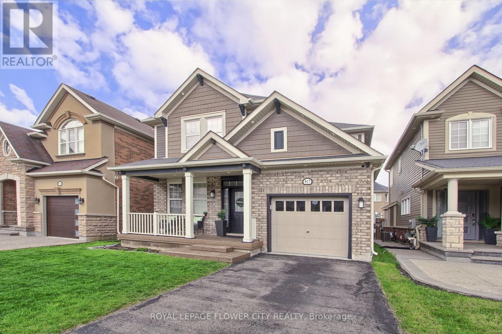917 Mctrach Crescent, Milton, Ontario  L9T 1M5 - Photo 2 - W12784796