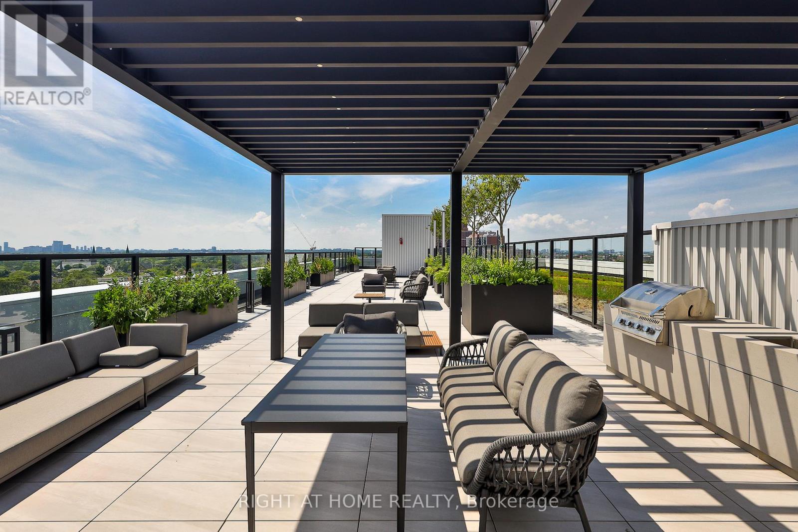 509 - 2720 Dundas Street W, Toronto, Ontario  M6P 1Y2 - Photo 17 - W12933992