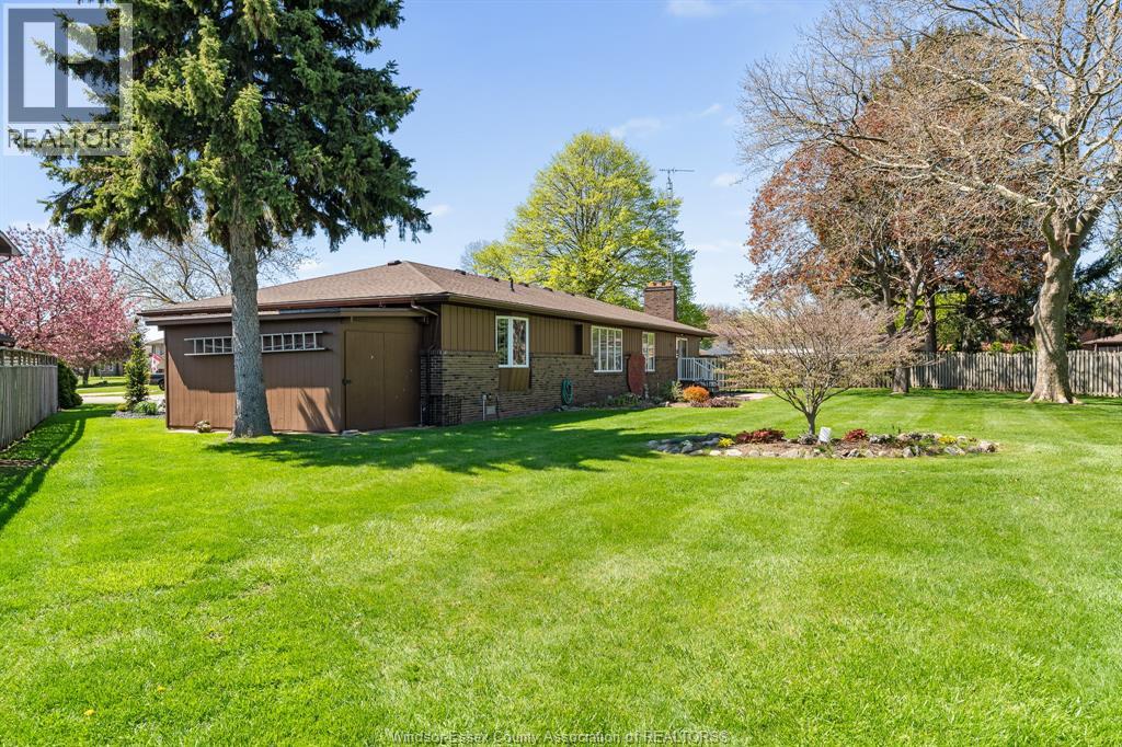 11 Crozier Crescent, Leamington, Ontario  N8H 4M4 - Photo 43 - 26006754