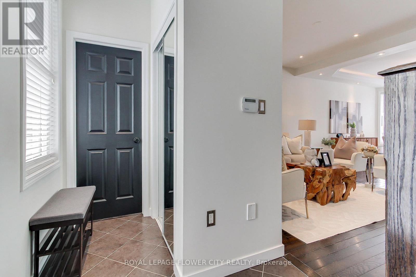 917 Mctrach Crescent, Milton, Ontario  L9T 1M5 - Photo 7 - W12784796